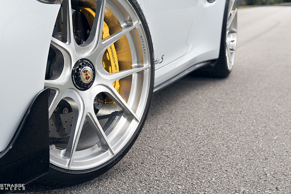 Фото дисков Strasse Wheels SM5R Deep Concave Monoblock Глянцевый лак на Porsche 911 VII