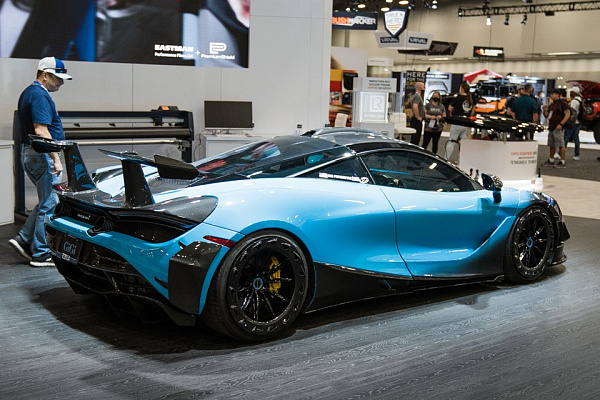 Фото дисков Brixton Forged R11-R Aerotech Черный сатин на McLaren 720S