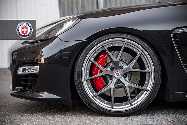 Фото дисков HRE S101 Сатиновый графит на Porsche Panamera I