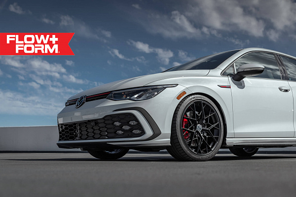 Фото дисков HRE FF10 Черный сатин на Volkswagen Golf VIII