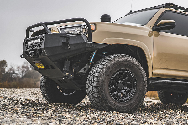 Фото дисков Black Rhino CALICO Черный сатин на Toyota 4Runner V