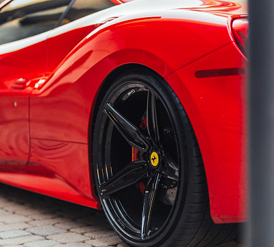 Фото дисков Brixton Forged PF4 на Ferrari 488