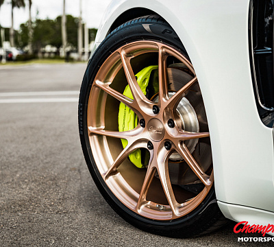 Фото дисков Vossen RS74 на Porsche Panamera II
