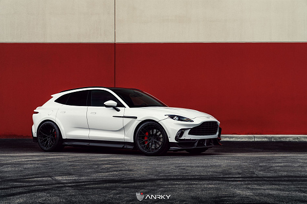 Фото дисков Anrky AN20 Черный сатин на Aston Martin DBX