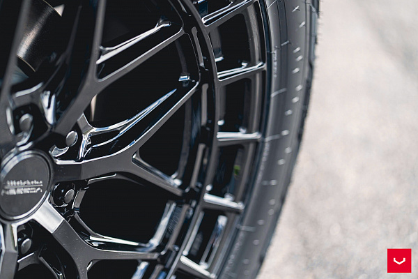 Фото дисков Vossen HFX-1 (6-Lug) Черный глянец на Ram 1500 V