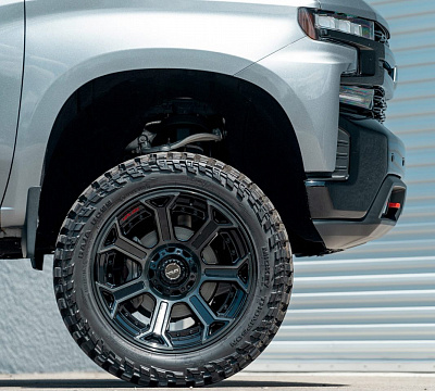 Фото дисков 4PLAY 4P70 на Chevrolet Silverado IV