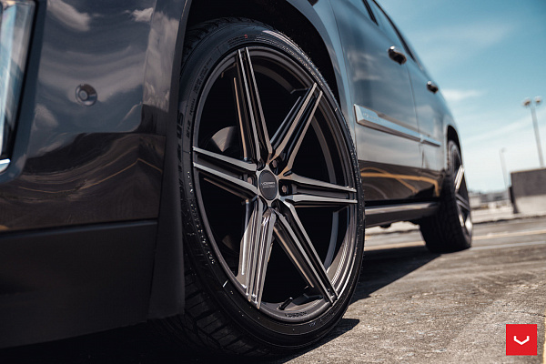 Фото дисков Vossen HF6-2 Алмазная проточка на Cadillac Escalade IV