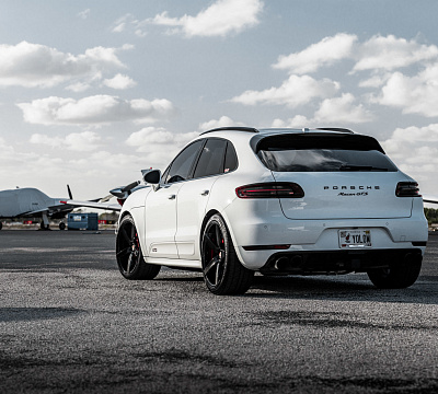 Фото дисков Vossen CV3 на Porsche Macan I