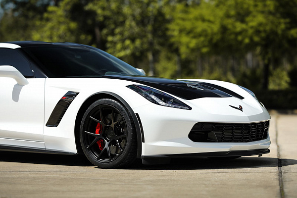 Фото дисков BC Forged RZ05 Черный сатин на Chevrolet Corvette C7