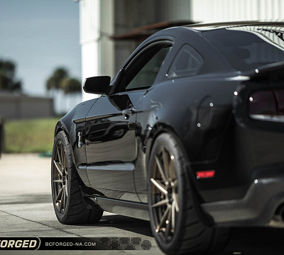 Фото дисков BC Forged HCA210 на Ford Mustang V