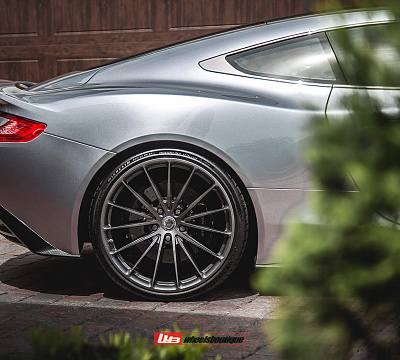 Фото дисков HRE P103 на Aston Martin Vanquish 2