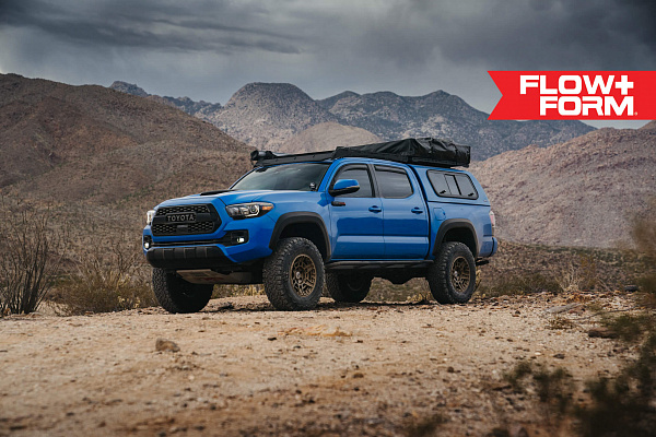 Фото дисков HRE FT1 Сатиновое темное золото на Toyota Tacoma III