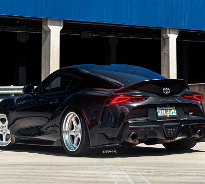 Фото дисков Strasse Wheels S5 Track на Toyota Supra A90