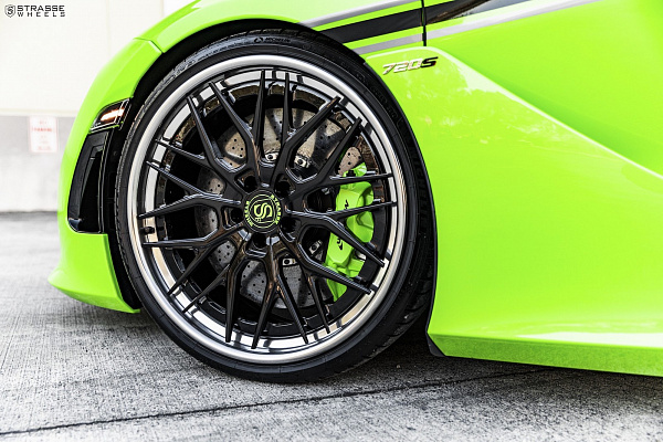Фото дисков Strasse Wheels SV10M Deep Concave FS Черный глянец на McLaren 720S