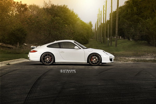 Фото дисков Strasse Wheels SM5R Deep Concave Monoblock Сатиновая темная бронза на Porsche 911 VI