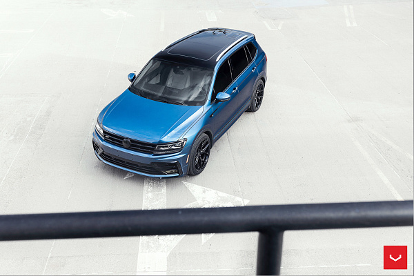 Фото дисков Vossen HF-5 Черный глянец на Volkswagen Tiguan II