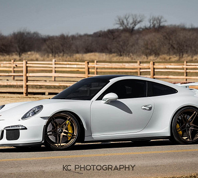 Фото дисков HRE P107 на Porsche 911 VII