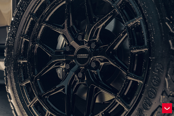Фото дисков Vossen HFX-1 (6-Lug) Черный глянец на Lexus GX III