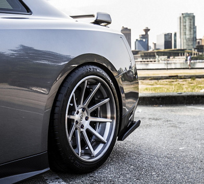 Фото дисков Strasse Wheels R10 Deep Concave на Nissan GT-R