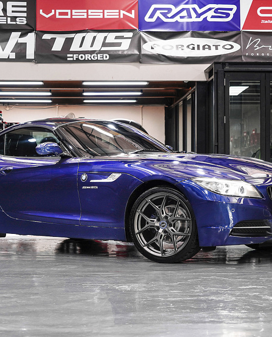Фото дисков HF-5 Сатиновый графит на BMW Z4 (E89)