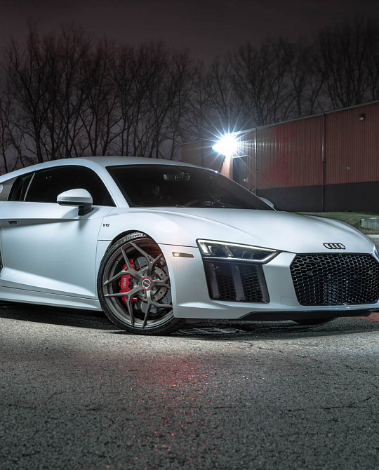 Фото дисков PF5 Сатиновая темная бронза на Audi R8 (4S)
