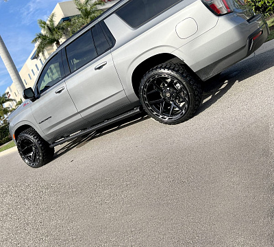 Фото дисков 4PLAY 4P55 на Chevrolet Suburban XII
