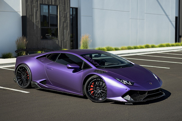 Фото дисков Strasse Wheels SV15T Deep Concave FS Черный матовый на Lamborghini Huracan