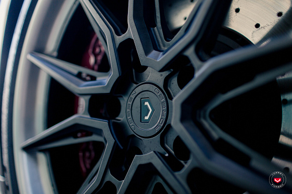 Фото дисков Vossen EVO-2R (3-Piece) Черный сатин на Porsche 911 VIII