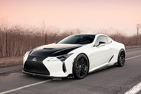 Фото дисков Strasse Wheels SV10M Deep Concave FS Другой цвет на Lexus LC 500