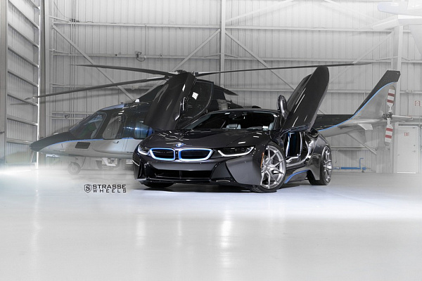 Фото дисков Strasse Wheels SM5R Deep Concave Monoblock Сатиновый темный лак на BMW i8