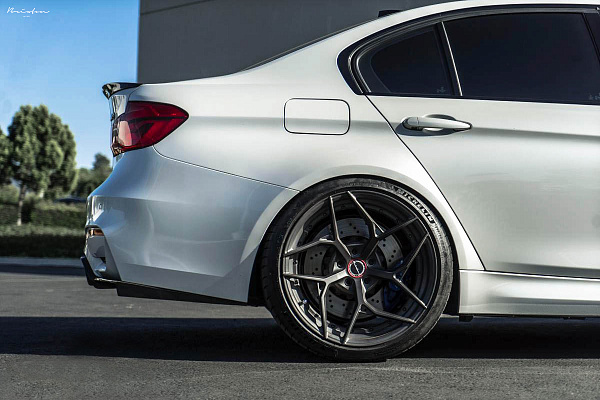 Фото дисков Brixton Forged PF5 Сатиновый темный лак на BMW 3/M3 (F3x/F80)