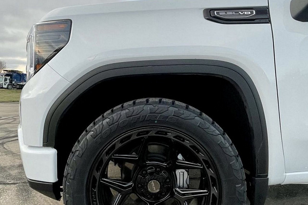 Фото дисков 4PLAY 4P55 Черный глянец на GMC Sierra IV