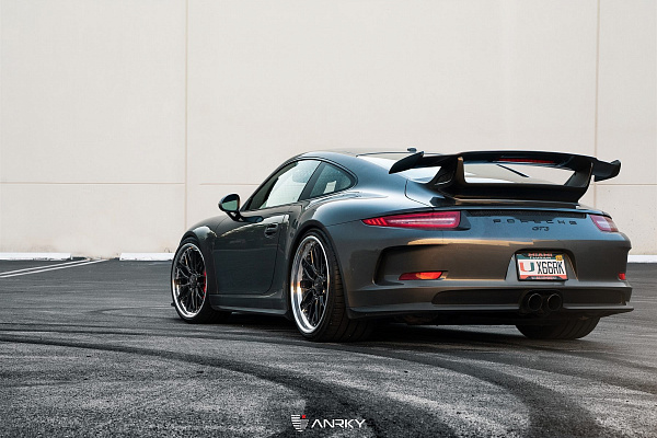 Фото дисков Anrky RS1 Черный глянец на Porsche 911 VII