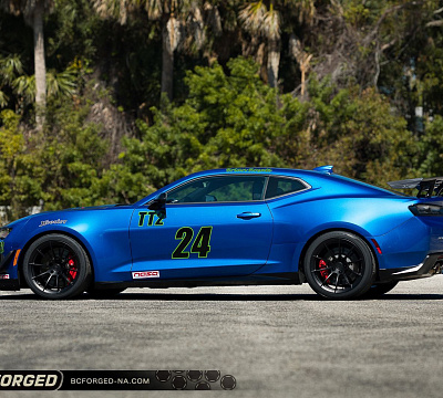 Фото дисков BC Forged RZ05 на Chevrolet Camaro VI