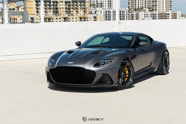 Фото дисков Anrky AN33 Черный сатин на Aston Martin DBS 3