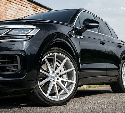 Фото дисков Vossen VFS-1 на Volkswagen Touareg III