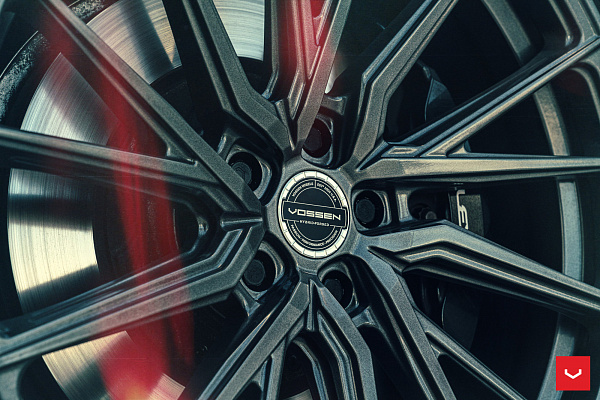 Фото дисков Vossen HF-4T Глянцевый графит на Lexus LC 500