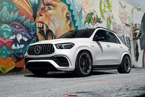 Фото дисков HRE S101 Черный сатин на Mercedes-Benz GLE II
