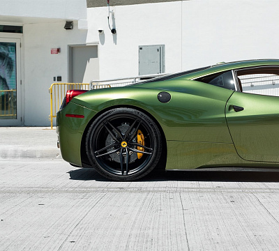 Фото дисков Anrky AN17 на Ferrari 458