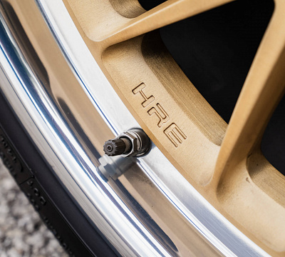 Фото дисков HRE 520 на Chevrolet Corvette C8