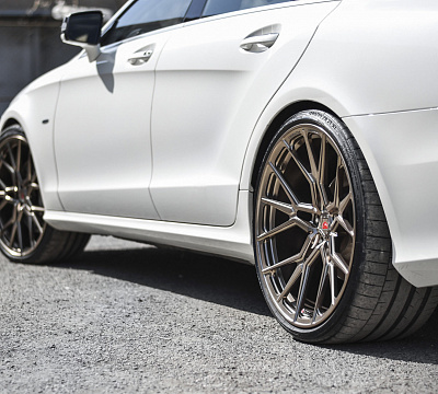 Фото дисков Vossen M-X3 на Mercedes-Benz CLS (C218)