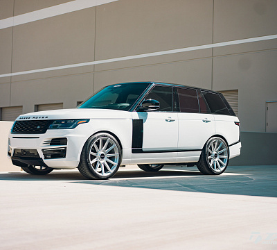 Фото дисков Vossen S17-12 на Land Rover Range Rover IV