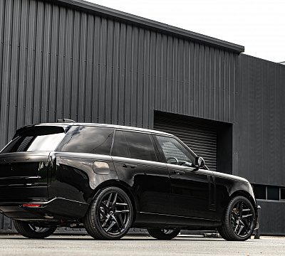 Фото дисков Kahn Type 52 RS на Range Rover V