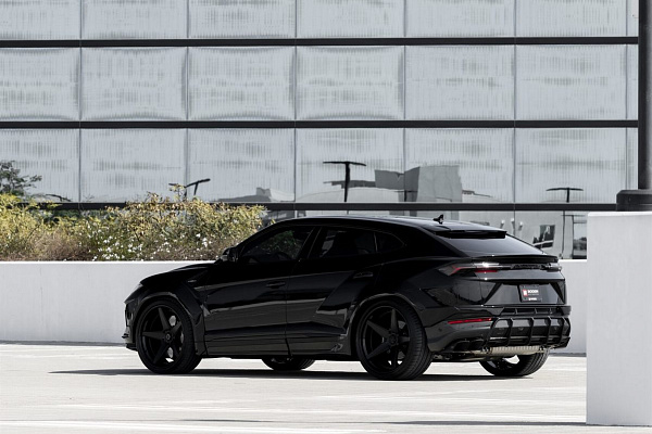 Фото дисков Anrky RS5.3 Черный сатин на Lamborghini Urus