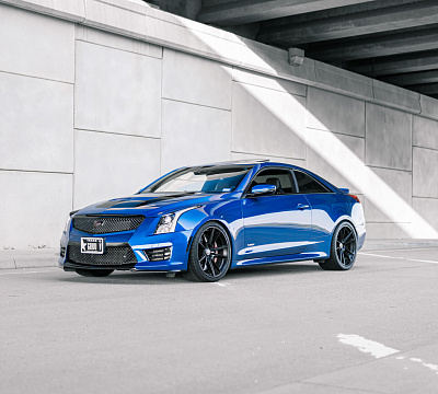 Фото дисков HRE FF04 на Cadillac ATS