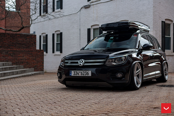 Фото дисков Vossen VFS-5 Серебро на Volkswagen Tiguan I