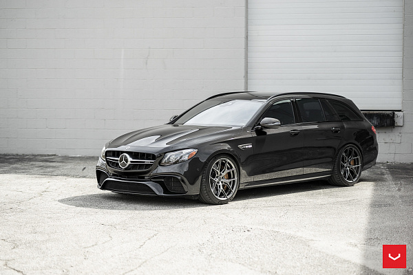 Фото дисков Vossen HF-5 Глянцевый графит на Mercedes-Benz E-Class (W213, S213, C238)