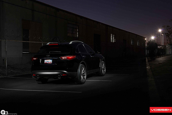 Фото дисков Vossen CV1 Сатиновый графит на Infiniti FX II