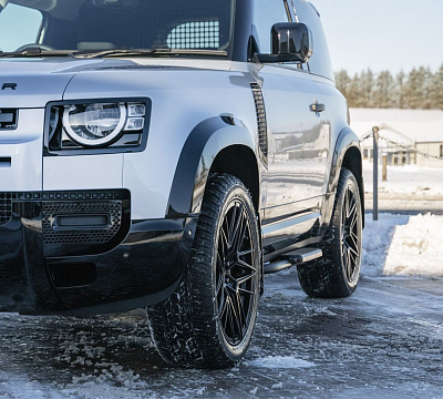 Фото дисков Bola FP1 на Land Rover Defender II