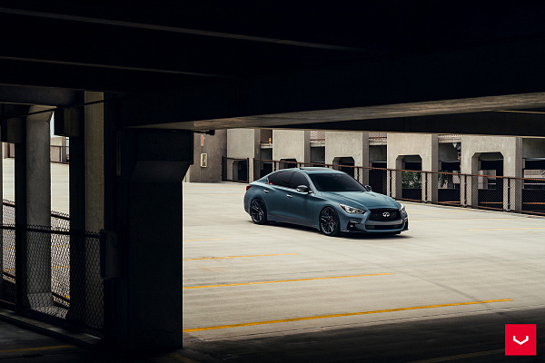 Фото дисков Vossen HF-7 Черный глянец на Infiniti Q50